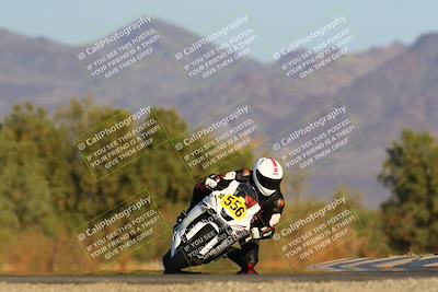 media/Mar-26-2022-CVMA (Sat) [[4461a8f564]]/Race 12 Amateur Supersport Middleweight/